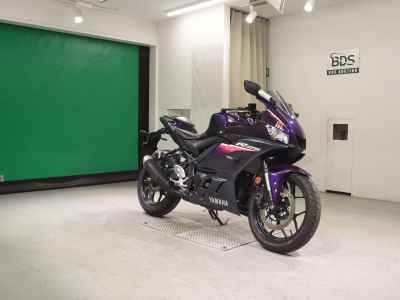 Yamaha YZF-R25 2023