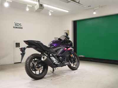 Yamaha YZF-R25 2023