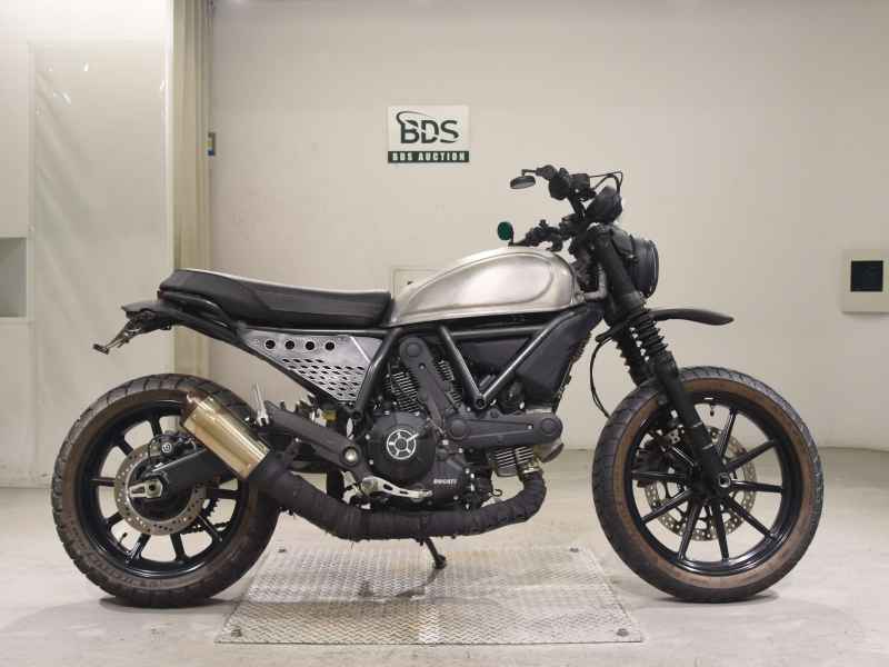 Ducati Scrambler Sixty2 2021
