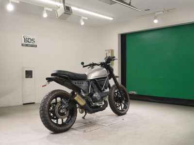 Ducati Scrambler Sixty2 2021