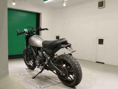 Ducati Scrambler Sixty2 2021