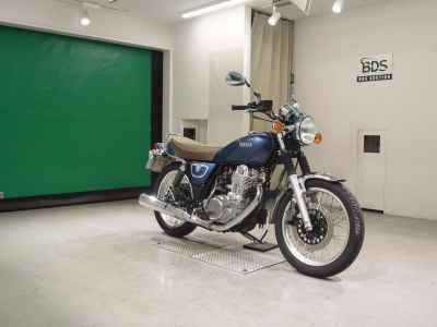 Yamaha SR400 2019