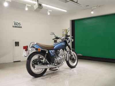 Yamaha SR400 2019