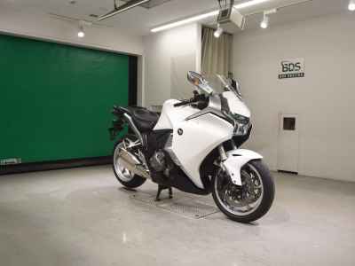 Yamaha SR400 2019