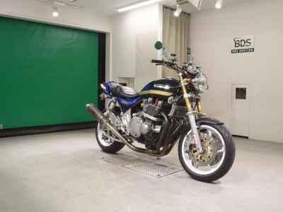 Kawasaki W800 2022