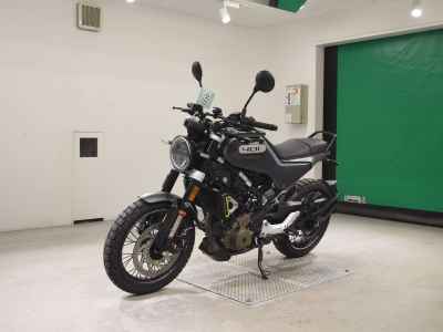 Husqvarna Svartpilen 401 2022