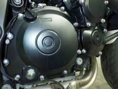 Suzuki GSR750 2013