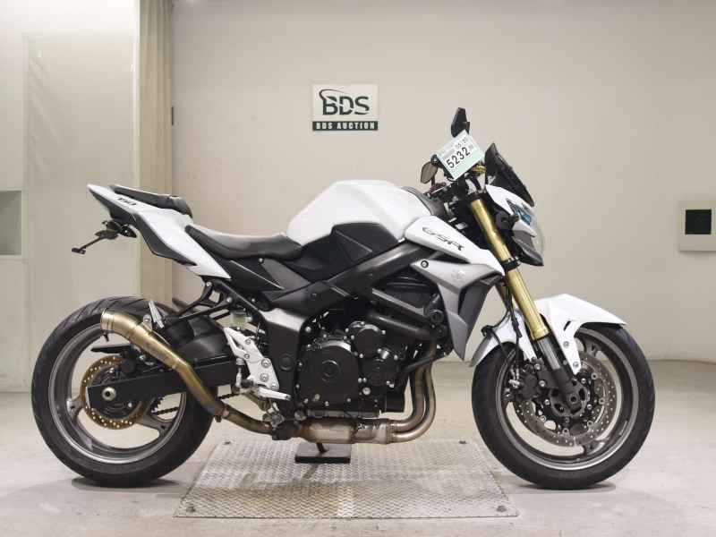 Suzuki GSR750 2013