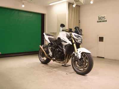 Suzuki GSR750 2013