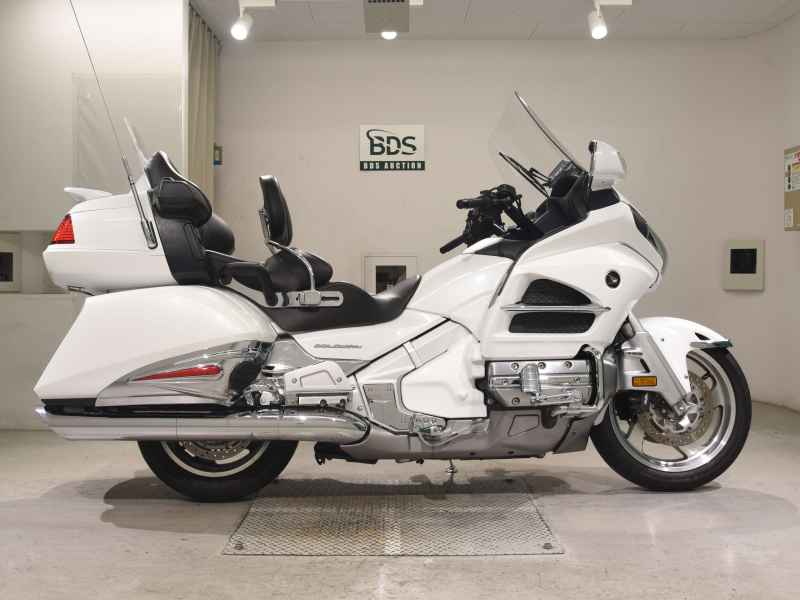 Honda GL1800 Gold Wing 2015