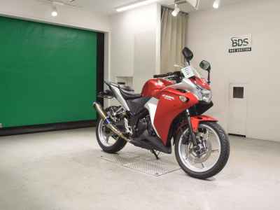 Honda CBR250R 2011