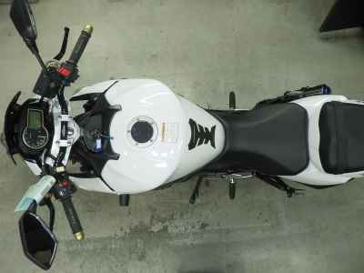 Suzuki GSR750 2011