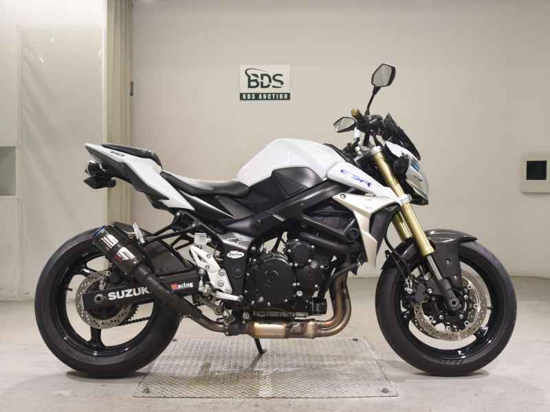 Suzuki GSR750 2011