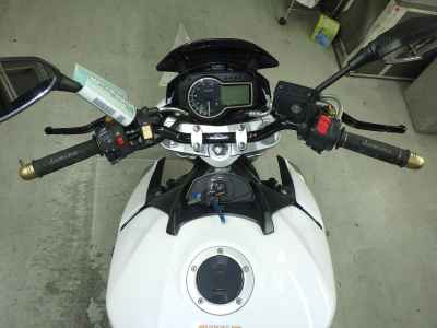 Suzuki GSR750 2011