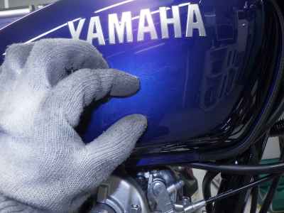 Yamaha SR400 2021