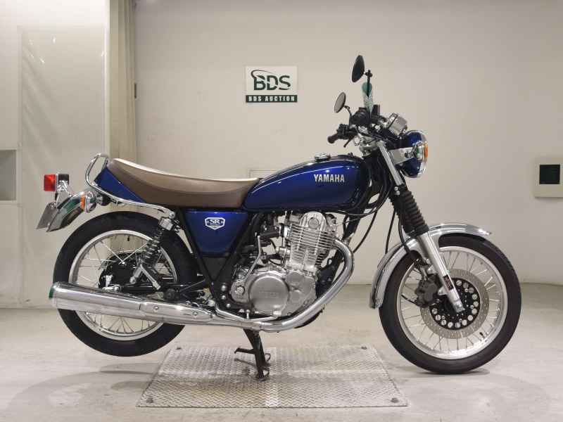 Yamaha SR400 2021
