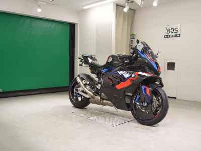 BMW M1000RR 2023