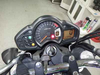 Suzuki Gladius SFV400 2010
