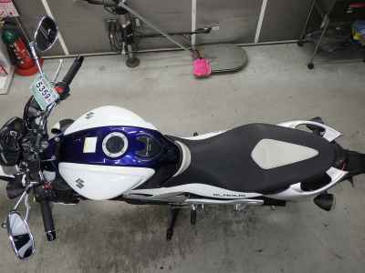 Suzuki Gladius SFV400 2010