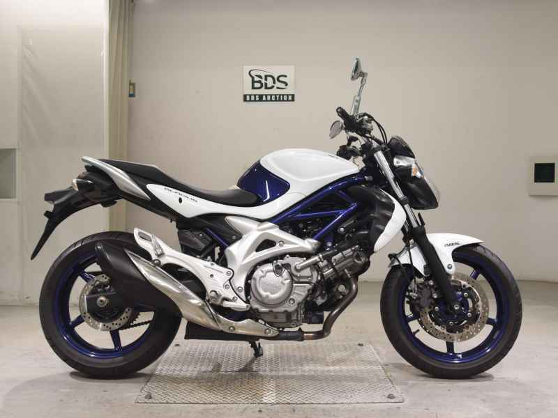 Suzuki Gladius SFV400 2010