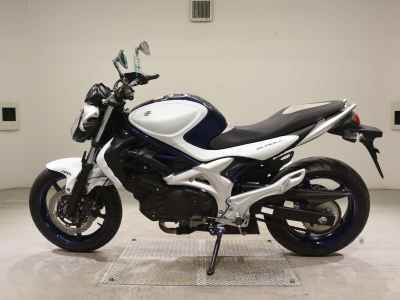 Suzuki Gladius SFV400 2010
