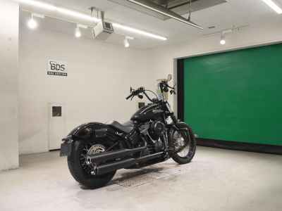 Harley-Davidson Street Bob FXBB107 2018