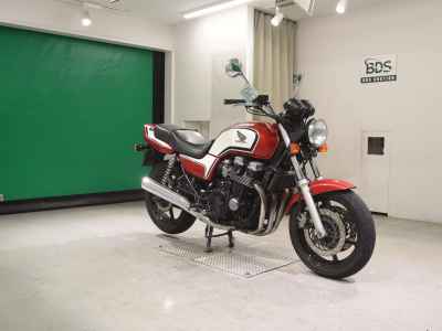 Honda CB750SFK 2024