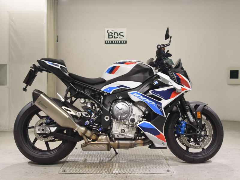 BMW M1000R 2024