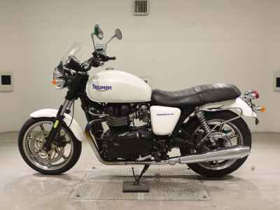 Triumph Bonneville T100 2010