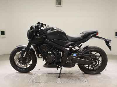 Honda CB650R 2023