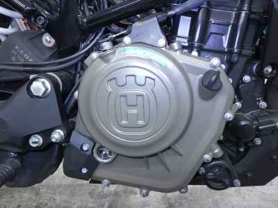 Husqvarna Svartpilen 401 2023