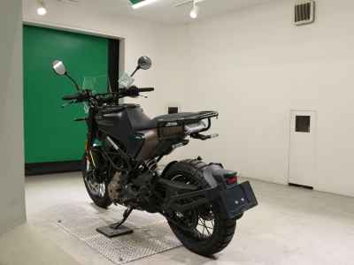 Husqvarna Svartpilen 401 2023