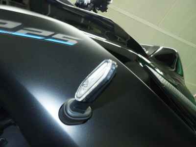 Yamaha YZF-R25 2023