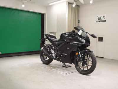 Yamaha YZF-R25 2023