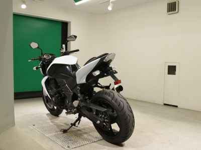 Kawasaki Z750 2011