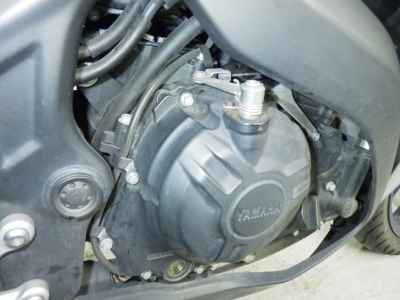 Yamaha YZF-R25 2015