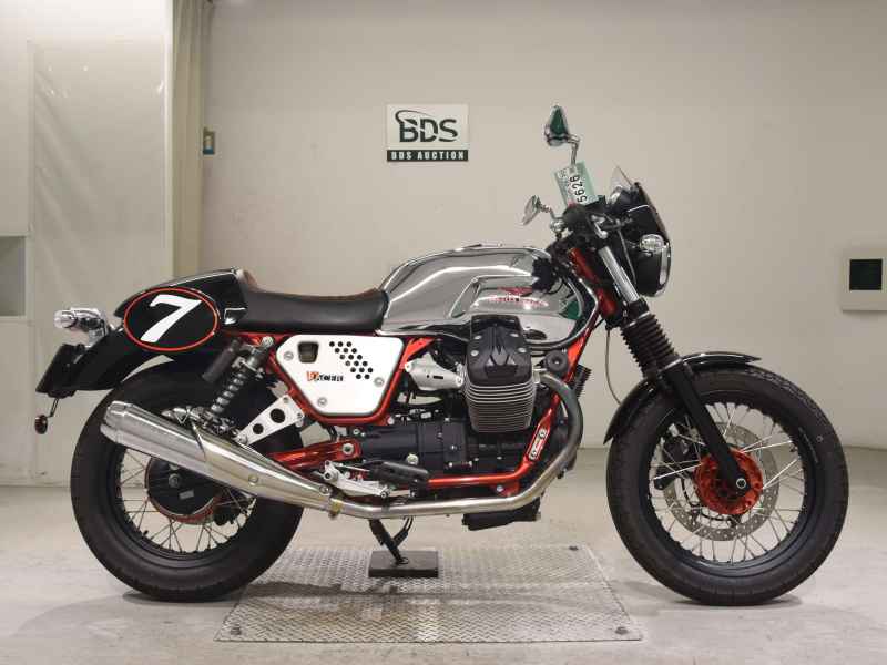 Moto Guzzi V7 Racer 2014