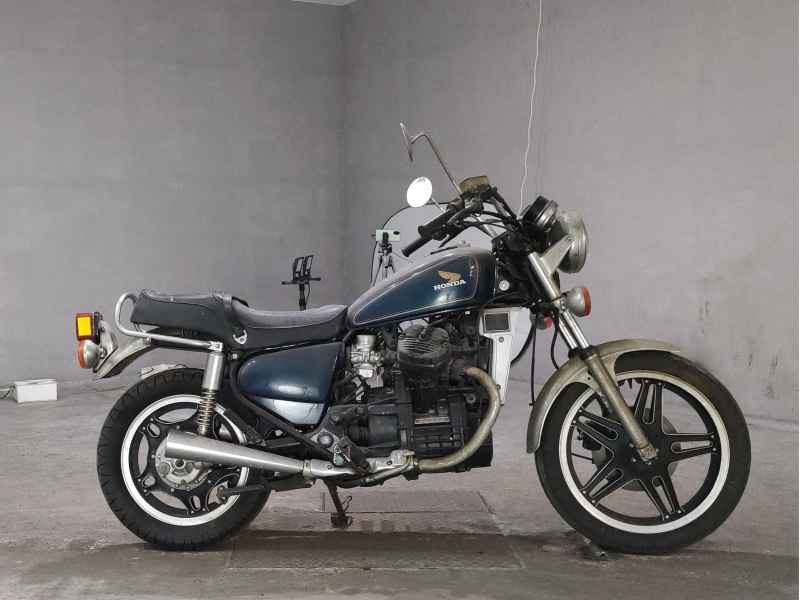 Honda GL400 Custom 1980