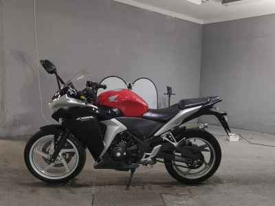 Honda CBR250R 2011