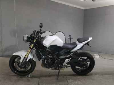 Suzuki GSR750 2016