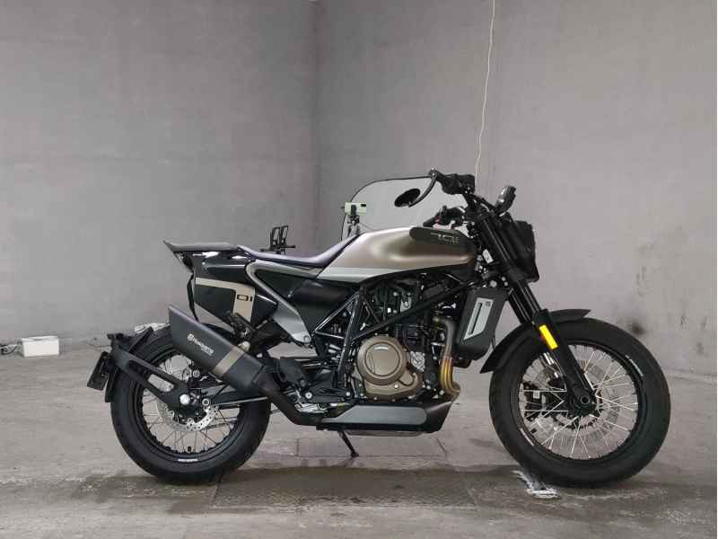 Husqvarna Svartpilen 701 2021