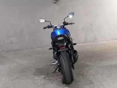 Suzuki GSR750 2013