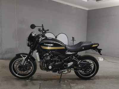 Kawasaki Z900RS 2023