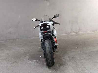 Ducati Panigale V2 2021