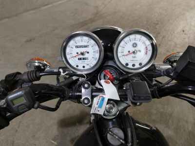 Yamaha SR400 2020