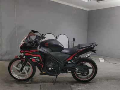 Honda CBR250R 2011