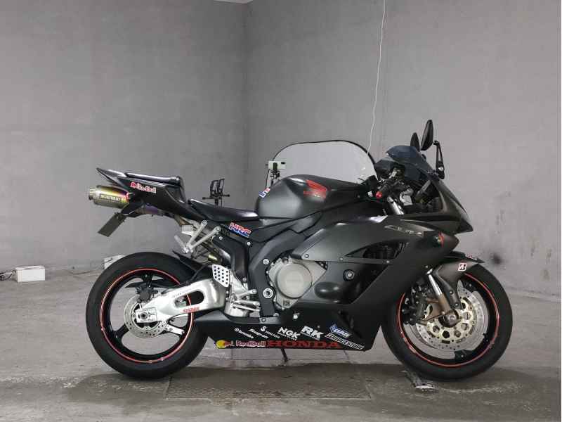 Honda CBR1000RR 2004