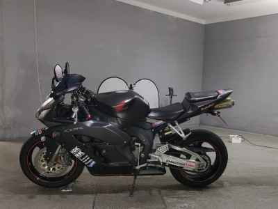 Honda CBR1000RR 2004