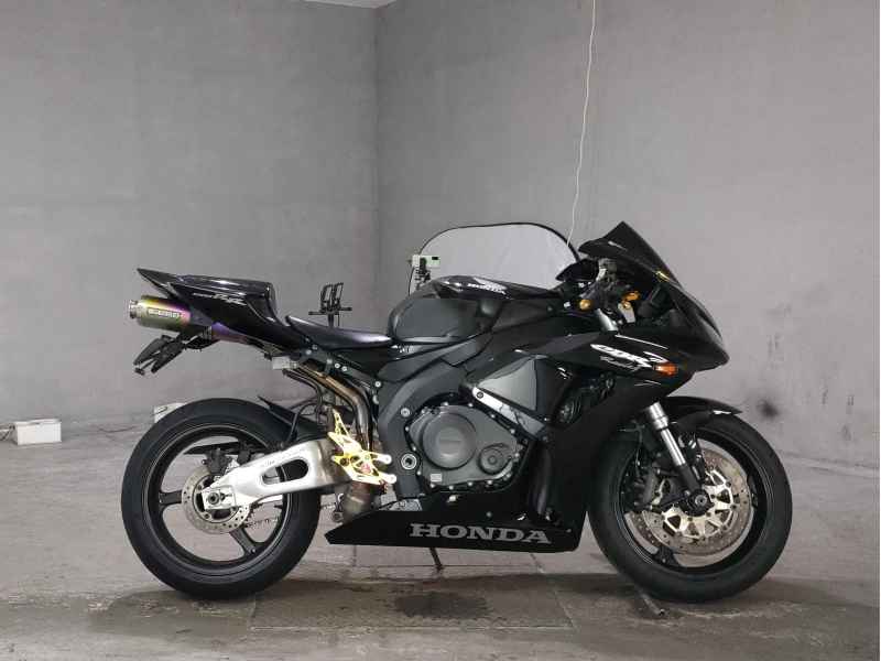 Honda CBR1000RR 2006