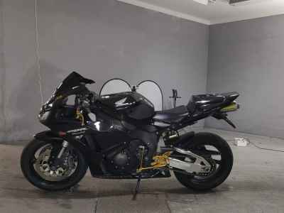 Honda CBR1000RR 2006